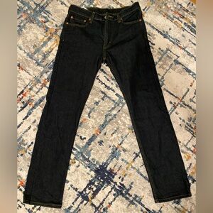 Levi’s 513 slim straight dark blue jeans size w31xl32